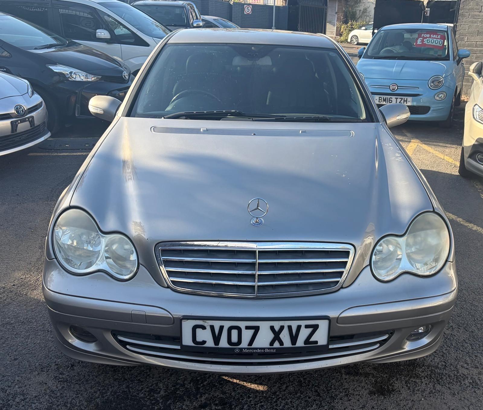 Mercedes-Benz C Class - 2.1 C200 CDI Classic Saloon 4dr Diesel Automatic (180 g/km, 122 bhp) - Saloon (2004 - 2008 Image